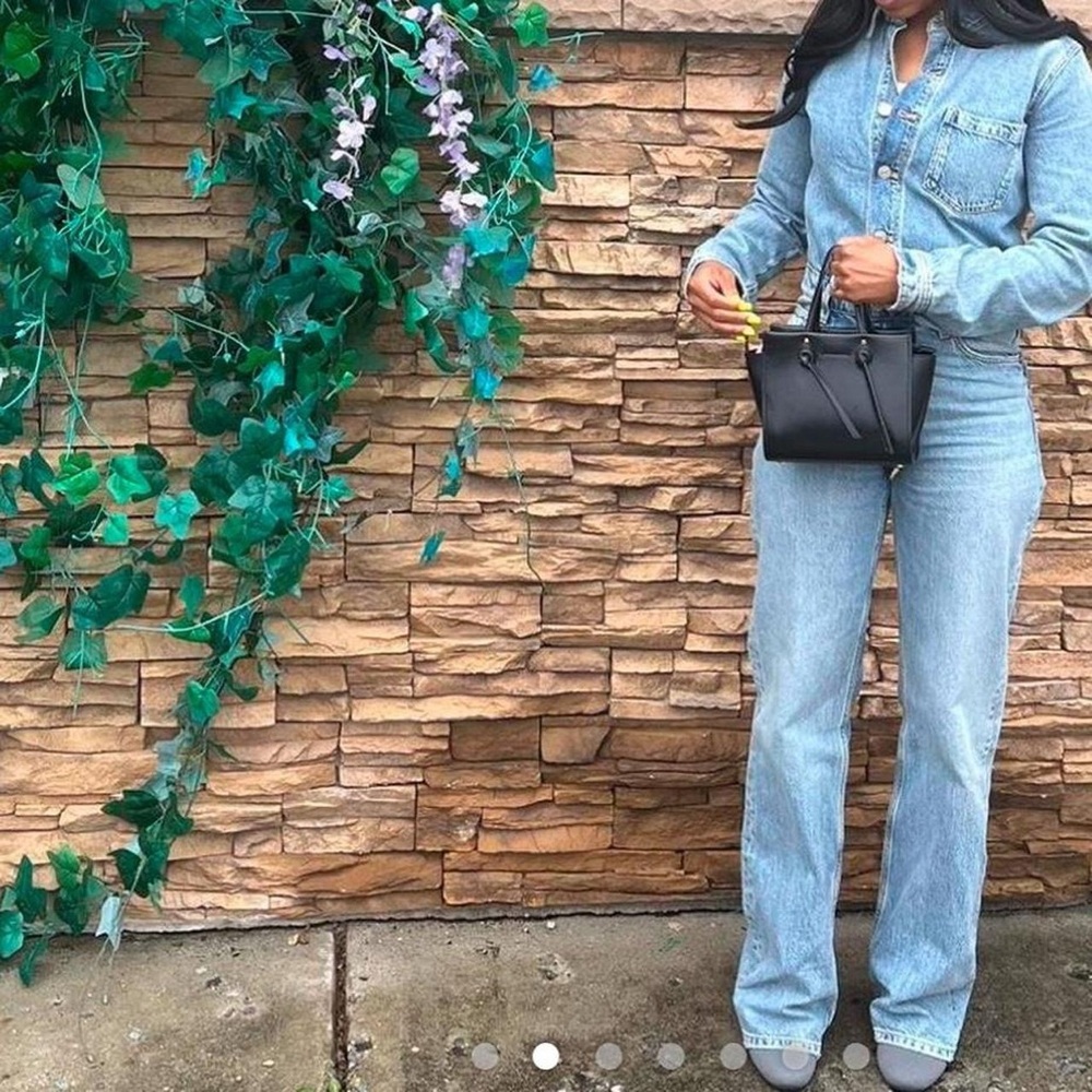 Zara Light Blue Flare Jeans - Picture 3 of 7